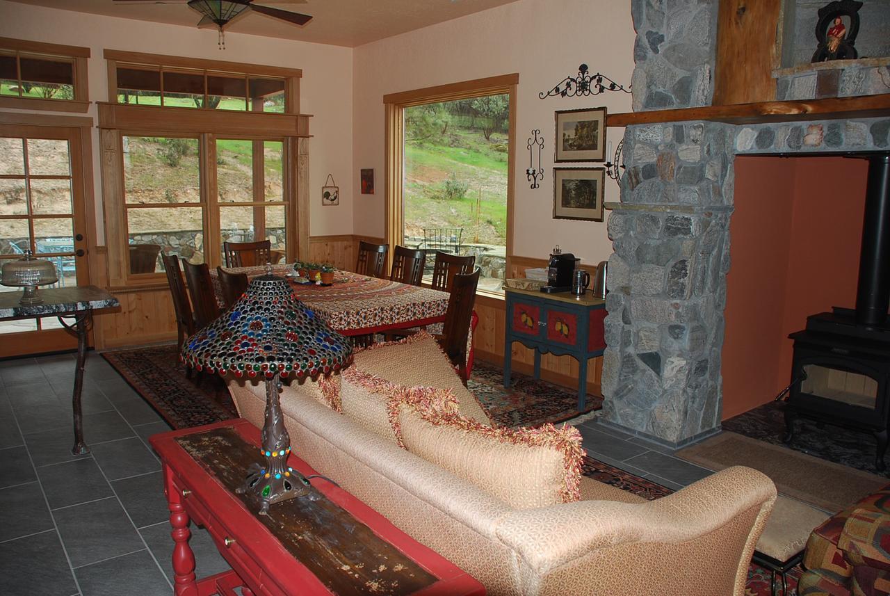 Sierra Trails Inn Mariposa Exteriér fotografie
